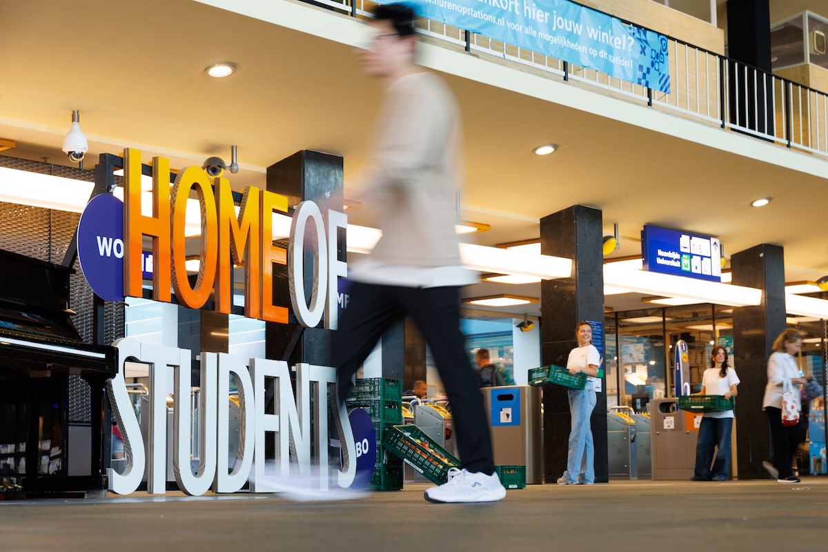 Eindhoven Home Of Students MBO, HBO, WO Stationshal Foto: Bram Saeys